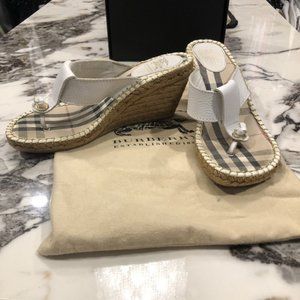 Burberry White Nova Check Wedges
